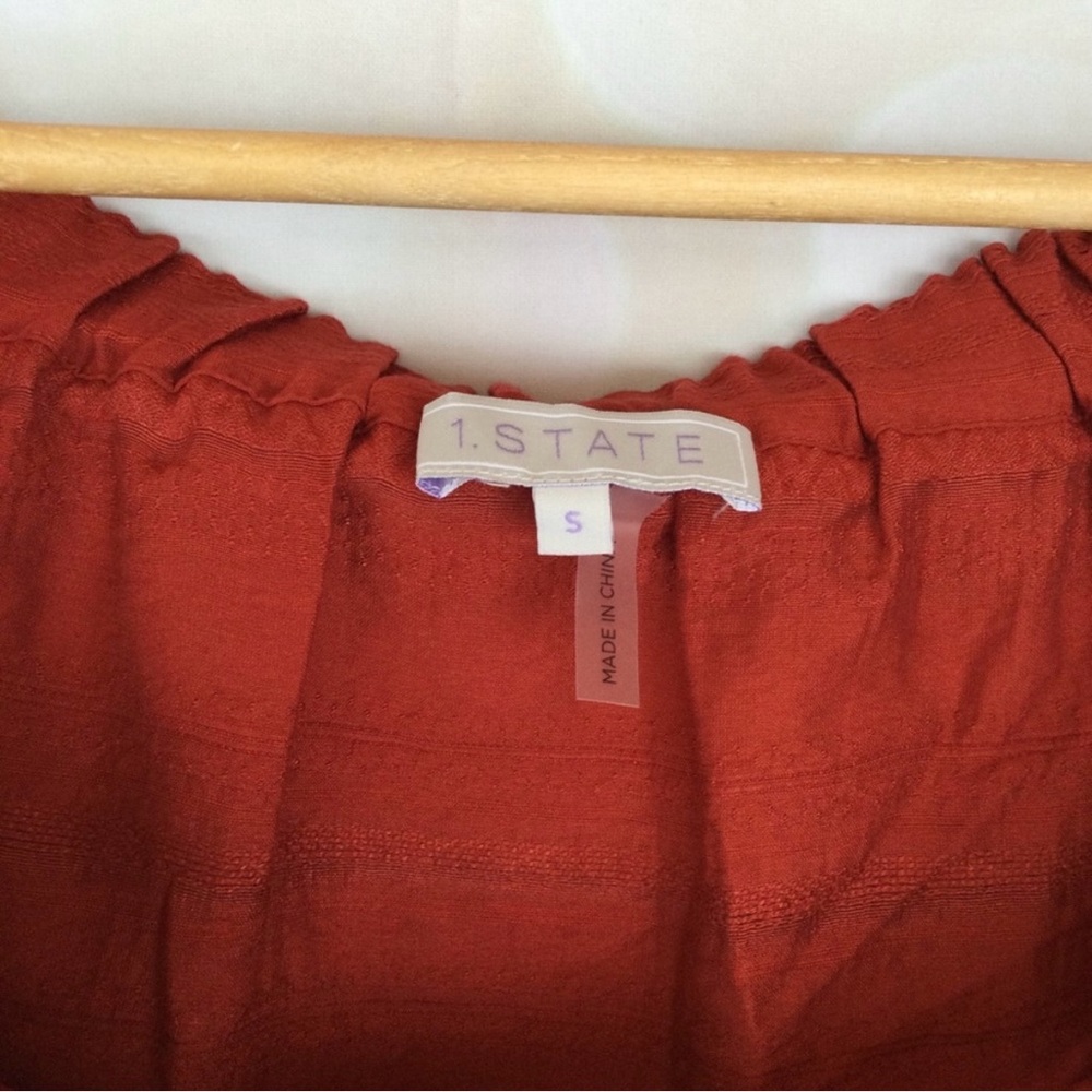1.State Rust Colored Cold Shoulder Blouse - Picture 4 of 8